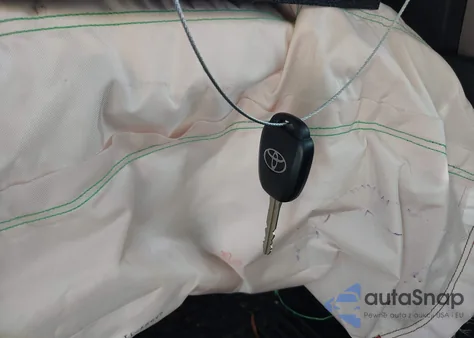 2018 Toyota Rav4 Le из США, поврежденный, VIN JTMZFREV0JJ196533